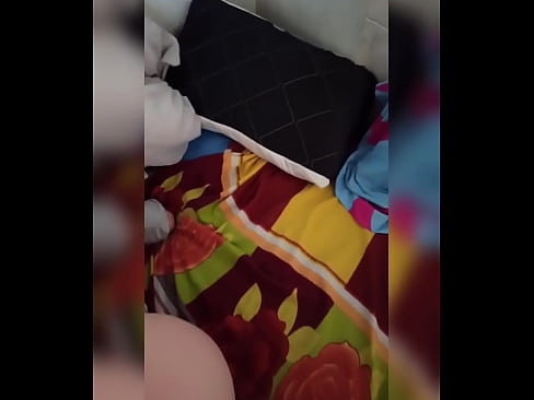 ❤️ 我的室友一個人呆在家裡，因為她的丈夫去度假了，我趁機操她，給她灌奶 ❤❌ 肛視頻 在我們 ❌
